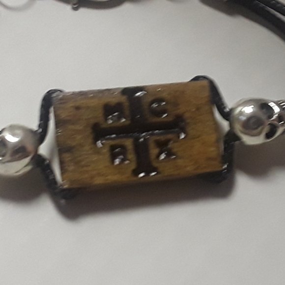Mcr wood tile cord bracelet - Picture 2 of 2